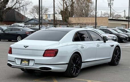 Bentley Flying Spur, 2023 год, 20 580 600 рублей, 5 фотография