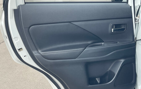 Mitsubishi Outlander III рестайлинг 3, 2012 год, 1 250 000 рублей, 20 фотография