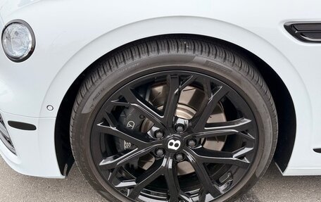 Bentley Flying Spur, 2023 год, 20 580 600 рублей, 7 фотография