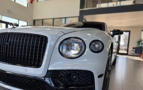 Bentley Flying Spur, 2023 год, 20 580 600 рублей, 17 фотография