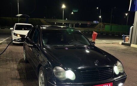 Mercedes-Benz C-Класс, 2000 год, 630 000 рублей, 1 фотография