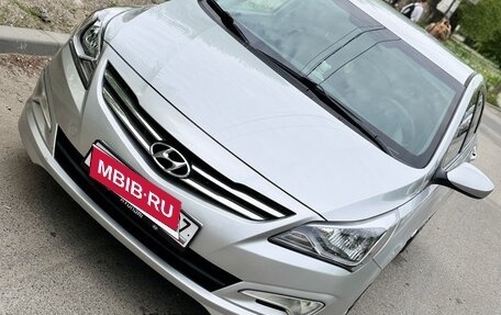 Hyundai Solaris II рестайлинг, 2016 год, 1 000 000 рублей, 1 фотография