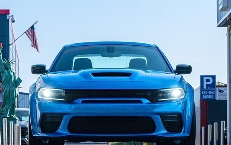 Dodge Charger, 2023 год, 15 800 000 рублей, 2 фотография