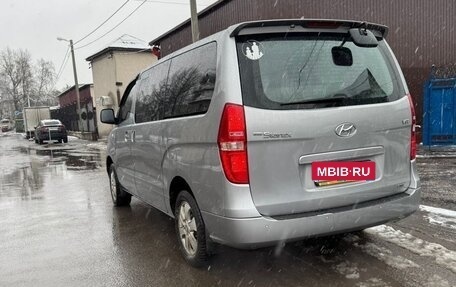 Hyundai Grand Starex Grand Starex I рестайлинг 2, 2014 год, 2 059 000 рублей, 7 фотография