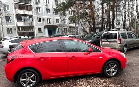 Opel Astra J, 2010 год, 650 000 рублей, 4 фотография