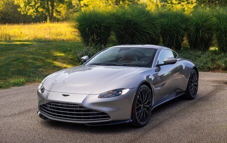 Aston Martin V8 Vantage IV, 2023 год, 18 567 600 рублей, 3 фотография