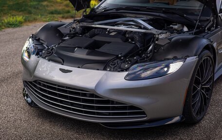 Aston Martin V8 Vantage IV, 2023 год, 18 567 600 рублей, 12 фотография