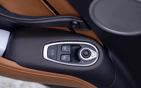 Aston Martin V8 Vantage IV, 2023 год, 18 567 600 рублей, 21 фотография