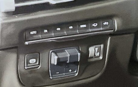 Cadillac Escalade V, 2025 год, 19 770 780 рублей, 9 фотография