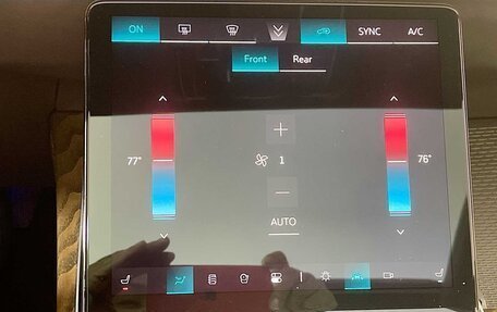 Cadillac Escalade V, 2025 год, 19 770 780 рублей, 15 фотография