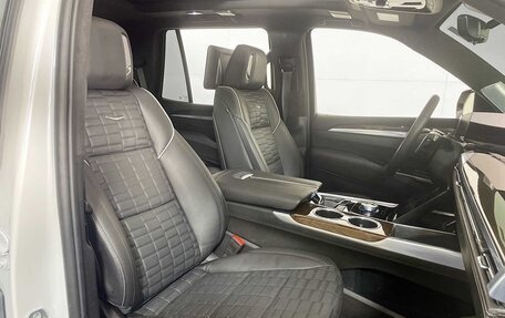 Cadillac Escalade V, 2025 год, 19 770 780 рублей, 31 фотография