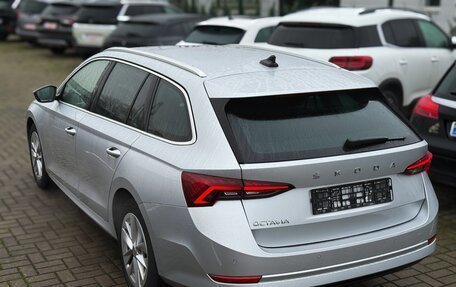 Skoda Octavia IV, 2022 год, 2 425 000 рублей, 3 фотография