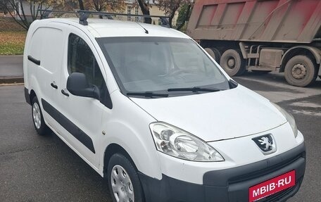 Peugeot Partner II рестайлинг 2, 2012 год, 710 000 рублей, 3 фотография
