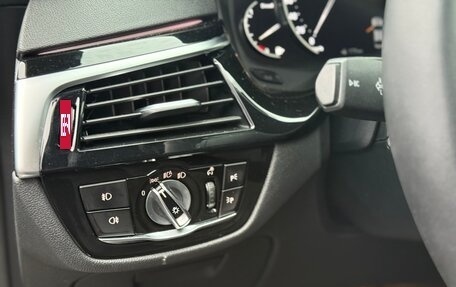 BMW 5 серия, 2019 год, 2 900 000 рублей, 20 фотография