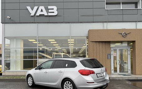 Opel Astra J, 2011 год, 720 000 рублей, 4 фотография