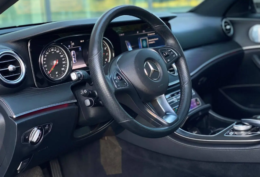 Mercedes-Benz E-Класс W213, 2018 год, 1 760 000 рублей, 29 фотография