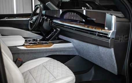 Cadillac Escalade V, 2025 год, 21 483 852 рублей, 23 фотография