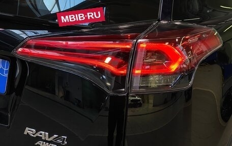 Toyota RAV4, 2018 год, 2 440 000 рублей, 8 фотография