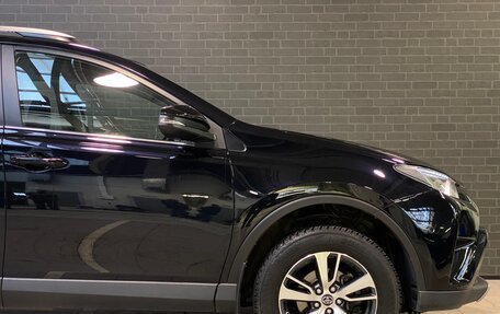 Toyota RAV4, 2018 год, 2 440 000 рублей, 11 фотография