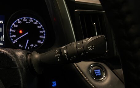 Toyota RAV4, 2018 год, 2 440 000 рублей, 24 фотография