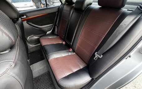 Toyota Avensis III рестайлинг, 2008 год, 900 000 рублей, 12 фотография