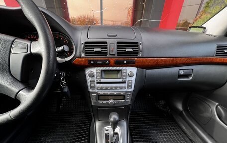 Toyota Avensis III рестайлинг, 2008 год, 900 000 рублей, 22 фотография