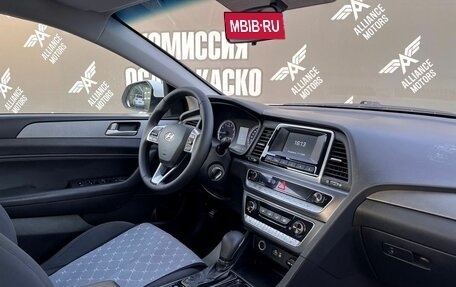 Hyundai Sonata VII, 2019 год, 1 290 000 рублей, 25 фотография