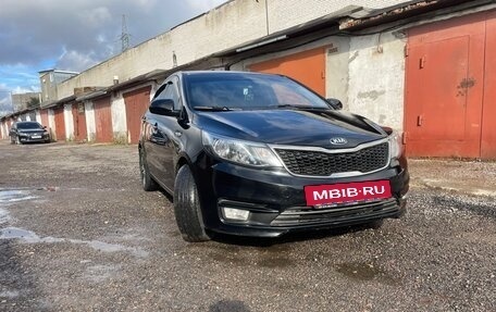 KIA Rio III рестайлинг, 2015 год, 900 000 рублей, 2 фотография