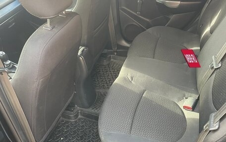 KIA Rio III рестайлинг, 2015 год, 900 000 рублей, 8 фотография