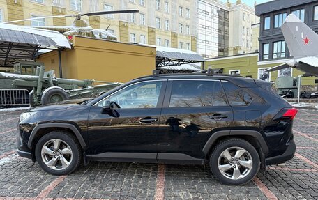 Toyota RAV4, 2019 год, 2 980 000 рублей, 6 фотография