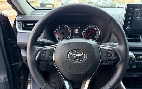 Toyota RAV4, 2019 год, 2 980 000 рублей, 12 фотография