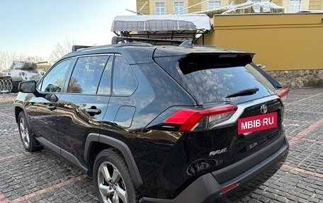 Toyota RAV4, 2019 год, 2 980 000 рублей, 4 фотография