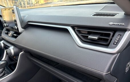 Toyota RAV4, 2019 год, 2 980 000 рублей, 33 фотография