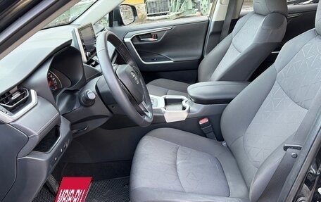 Toyota RAV4, 2019 год, 2 980 000 рублей, 19 фотография