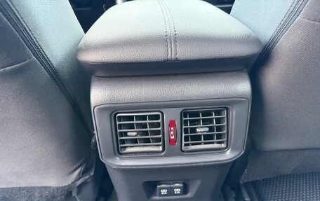 Toyota RAV4, 2019 год, 2 980 000 рублей, 23 фотография