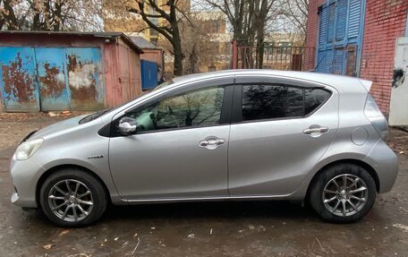 Toyota Aqua I, 2014 год, 780 000 рублей, 2 фотография