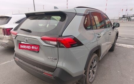 Toyota RAV4, 2022 год, 4 000 000 рублей, 5 фотография