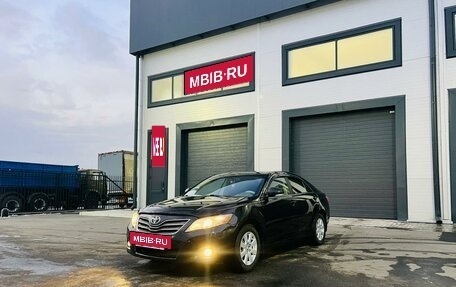 Toyota Camry, 2011 год, 1 189 000 рублей, 2 фотография