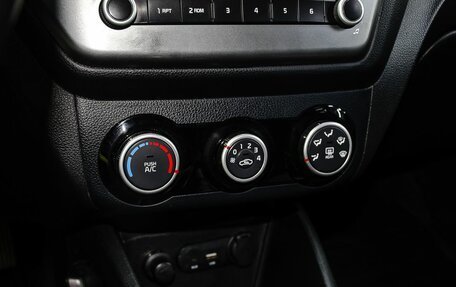 KIA Rio III рестайлинг, 2017 год, 950 000 рублей, 17 фотография