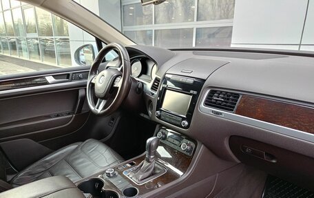 Volkswagen Touareg III, 2012 год, 1 979 000 рублей, 6 фотография