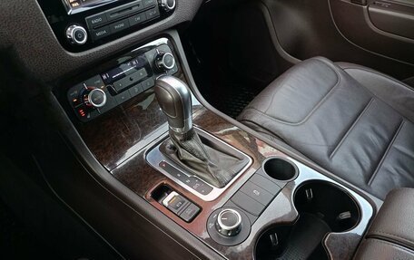 Volkswagen Touareg III, 2012 год, 1 979 000 рублей, 12 фотография