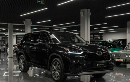 Toyota Highlander, 2025 год, 6 200 000 рублей, 2 фотография