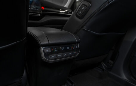 Toyota Highlander, 2025 год, 6 200 000 рублей, 16 фотография