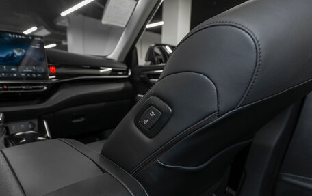 Toyota Highlander, 2025 год, 6 200 000 рублей, 17 фотография