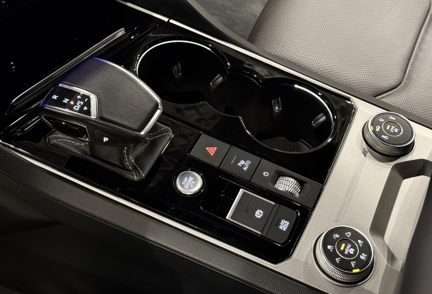 Volkswagen Touareg III, 2022 год, 5 450 000 рублей, 83 фотография