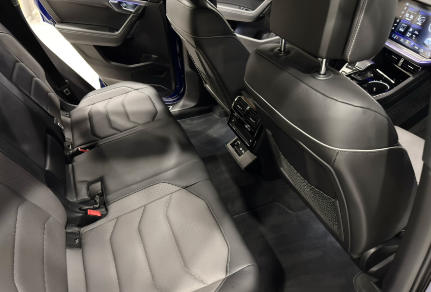 Volkswagen Touareg III, 2022 год, 5 450 000 рублей, 122 фотография