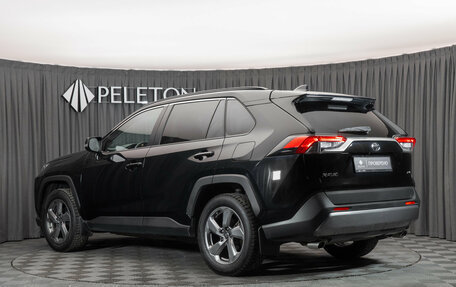 Toyota RAV4, 2020 год, 3 280 000 рублей, 4 фотография