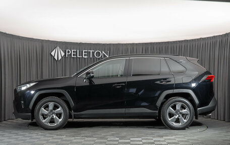 Toyota RAV4, 2020 год, 3 280 000 рублей, 7 фотография