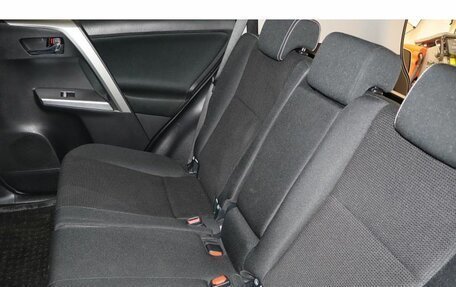 Toyota RAV4, 2018 год, 2 450 000 рублей, 7 фотография