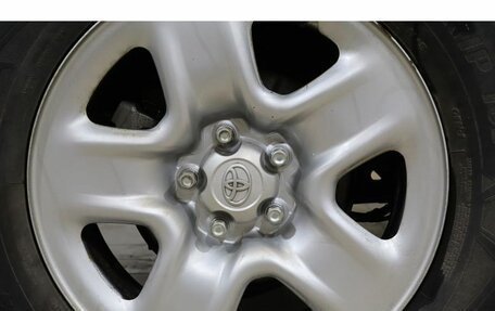 Toyota RAV4, 2018 год, 2 450 000 рублей, 13 фотография